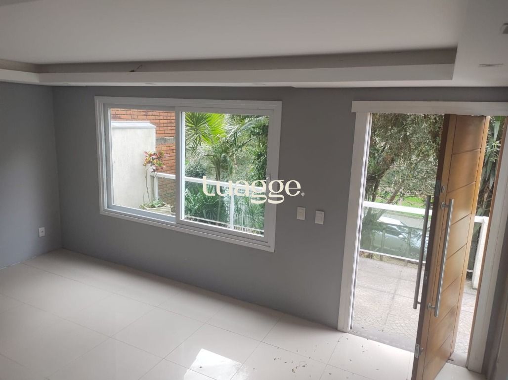 Casa à venda com 3 quartos, 224m² - Foto 19