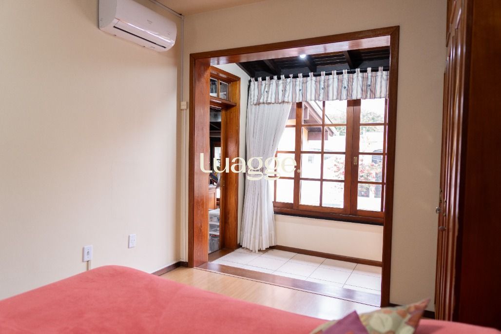 Casa, 3 quartos, 221 m² - Foto 35
