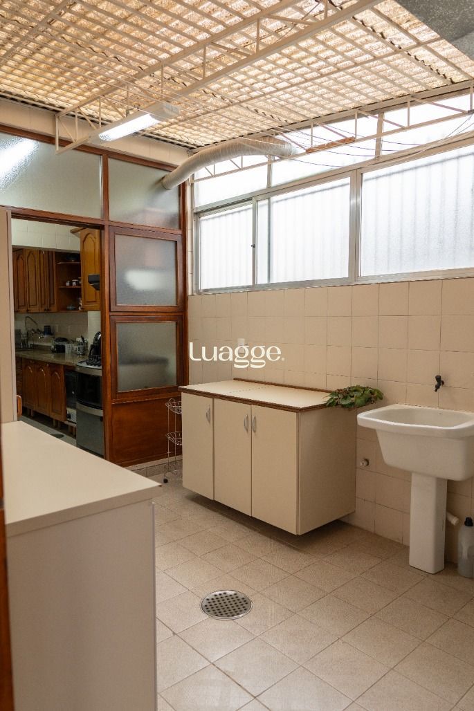 Casa, 3 quartos, 221 m² - Foto 9