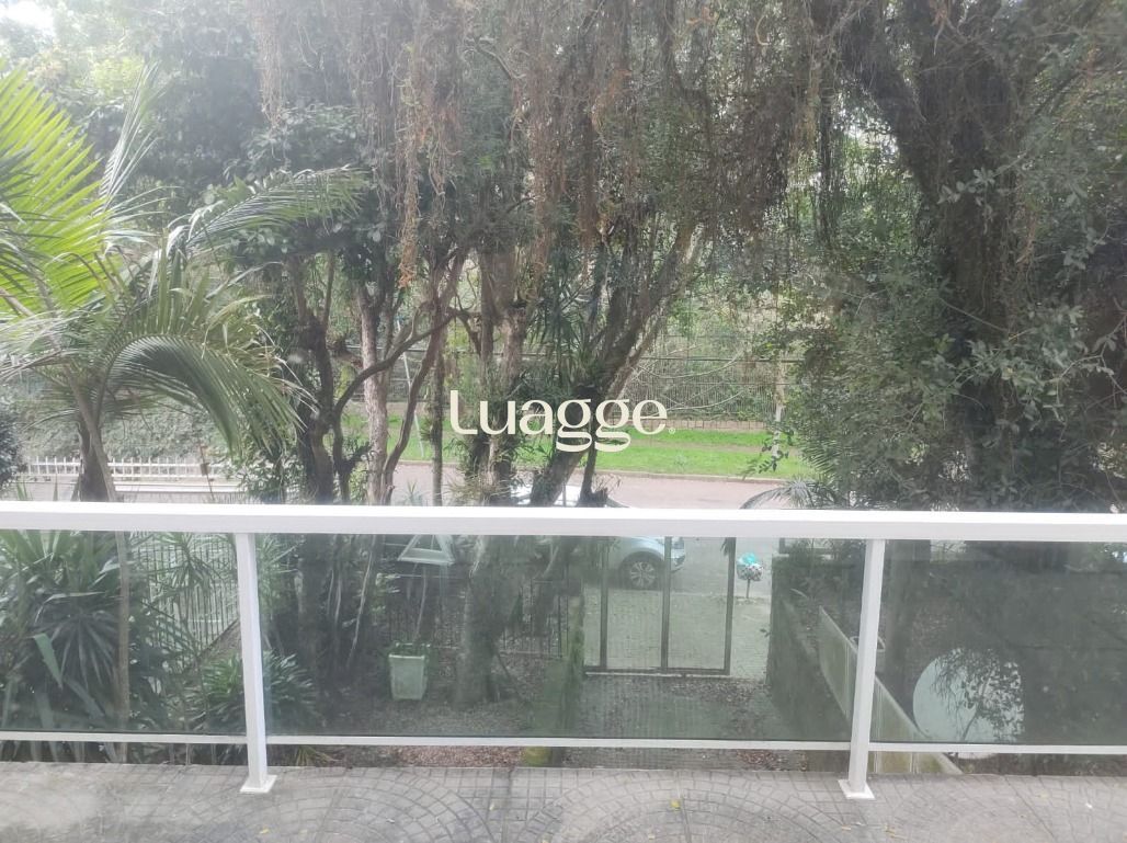 Casa à venda com 3 quartos, 224m² - Foto 13