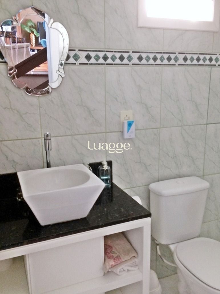 Casa de Condomínio à venda com 5 quartos, 179m² - Foto 26