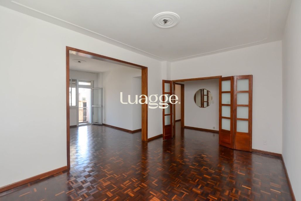 Apartamento à venda com 3 quartos, 140m² - Foto 5