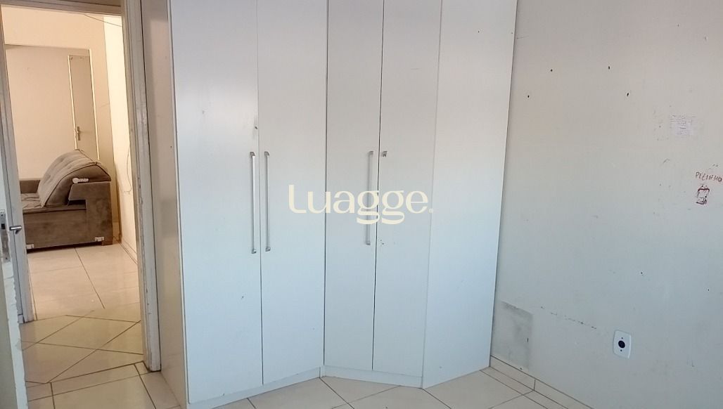 Apartamento à venda com 2 quartos, 60m² - Foto 11