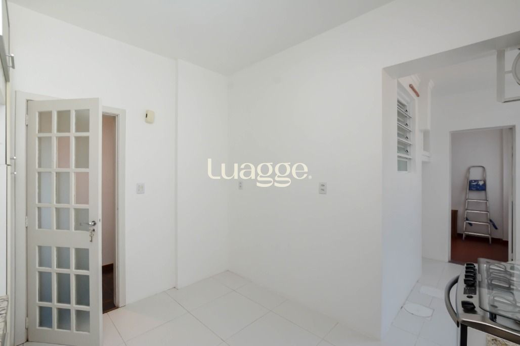 Apartamento à venda com 3 quartos, 140m² - Foto 45