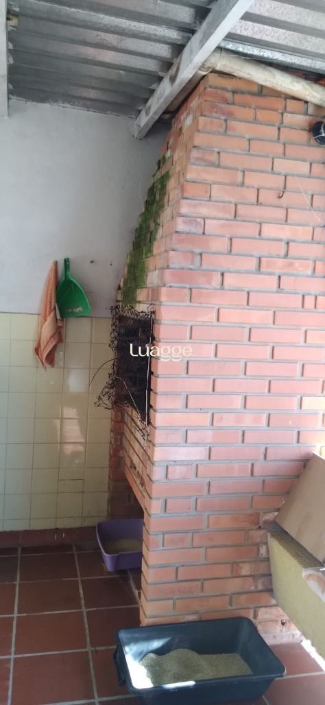 Casa, 4 quartos, 131 m² - Foto 2