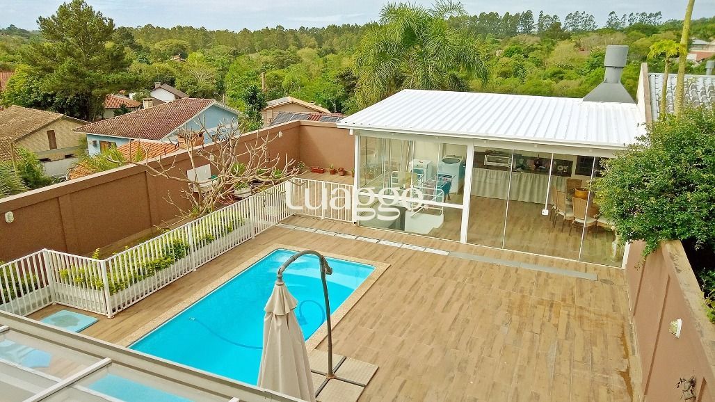 Casa de Condomínio à venda com 5 quartos, 179m² - Foto 2