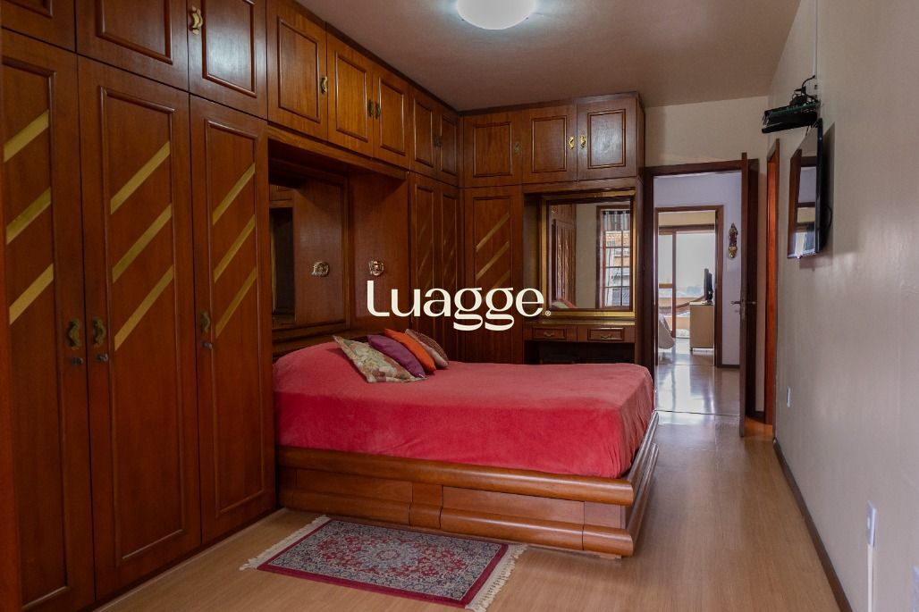 Casa, 3 quartos, 221 m² - Foto 34