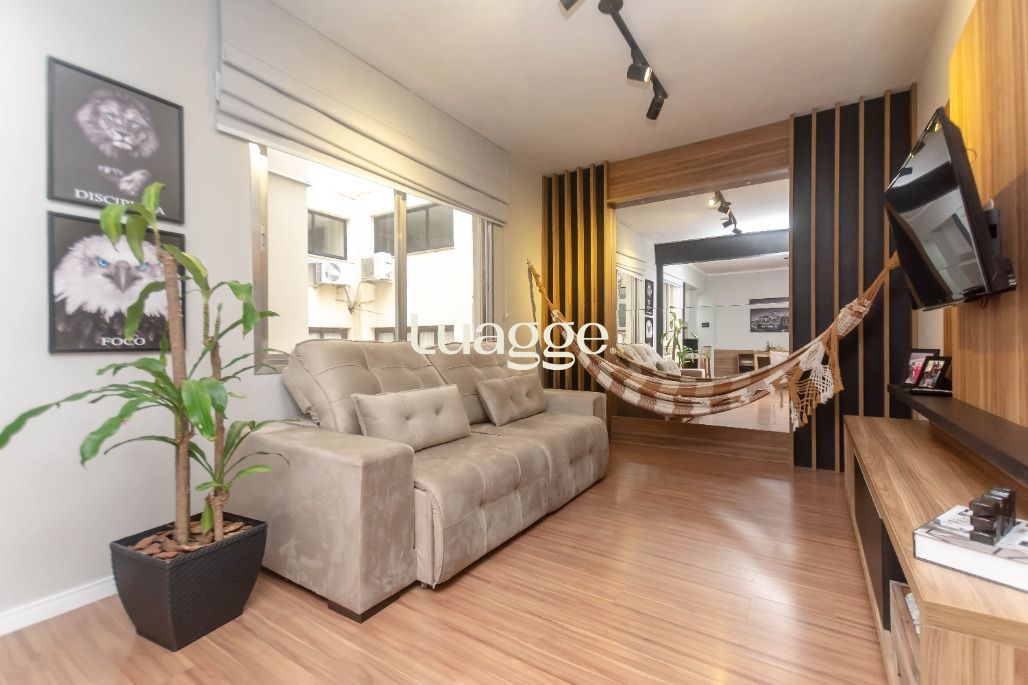 Apartamento à venda com 3 quartos, 117m² - Foto 1