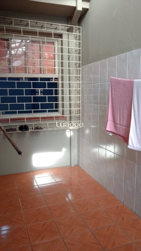 Casa à venda com 3 quartos, 180m² - Foto 15
