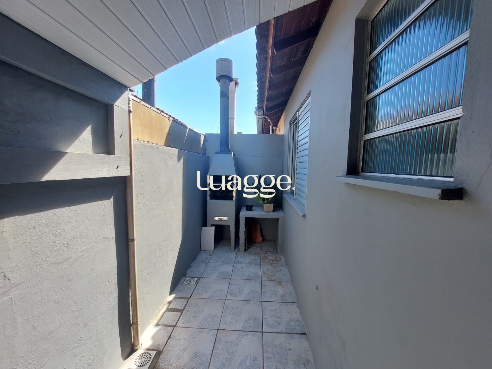 Casa à venda com 2 quartos, 60m² - Foto 12