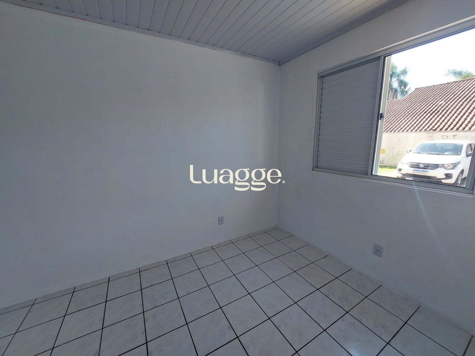 Casa à venda com 2 quartos, 60m² - Foto 5
