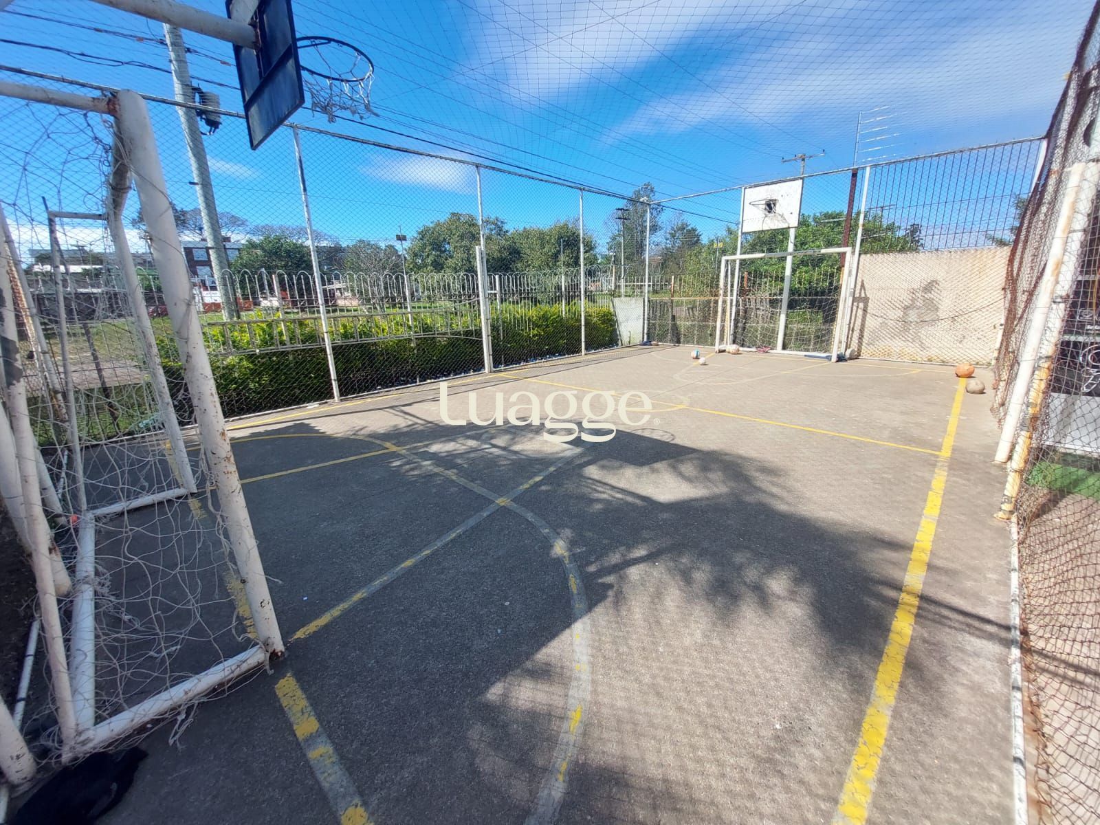 Casa à venda com 2 quartos, 60m² - Foto 20