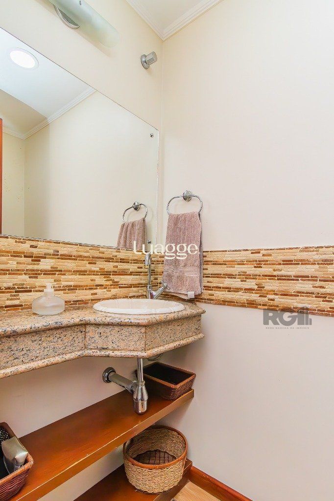 Casa de Condomínio à venda com 3 quartos, 181m² - Foto 32