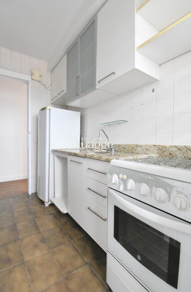 Apartamento à venda com 2 quartos, 69m² - Foto 13