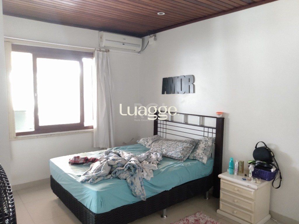 Casa à venda com 3 quartos, 201m² - Foto 11