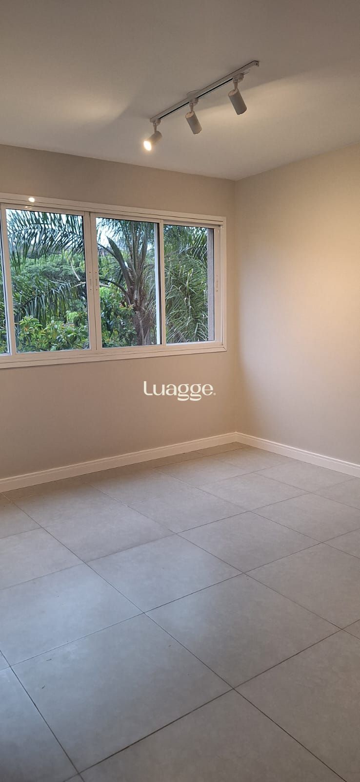 Apartamento à venda com 2 quartos, 60m² - Foto 18