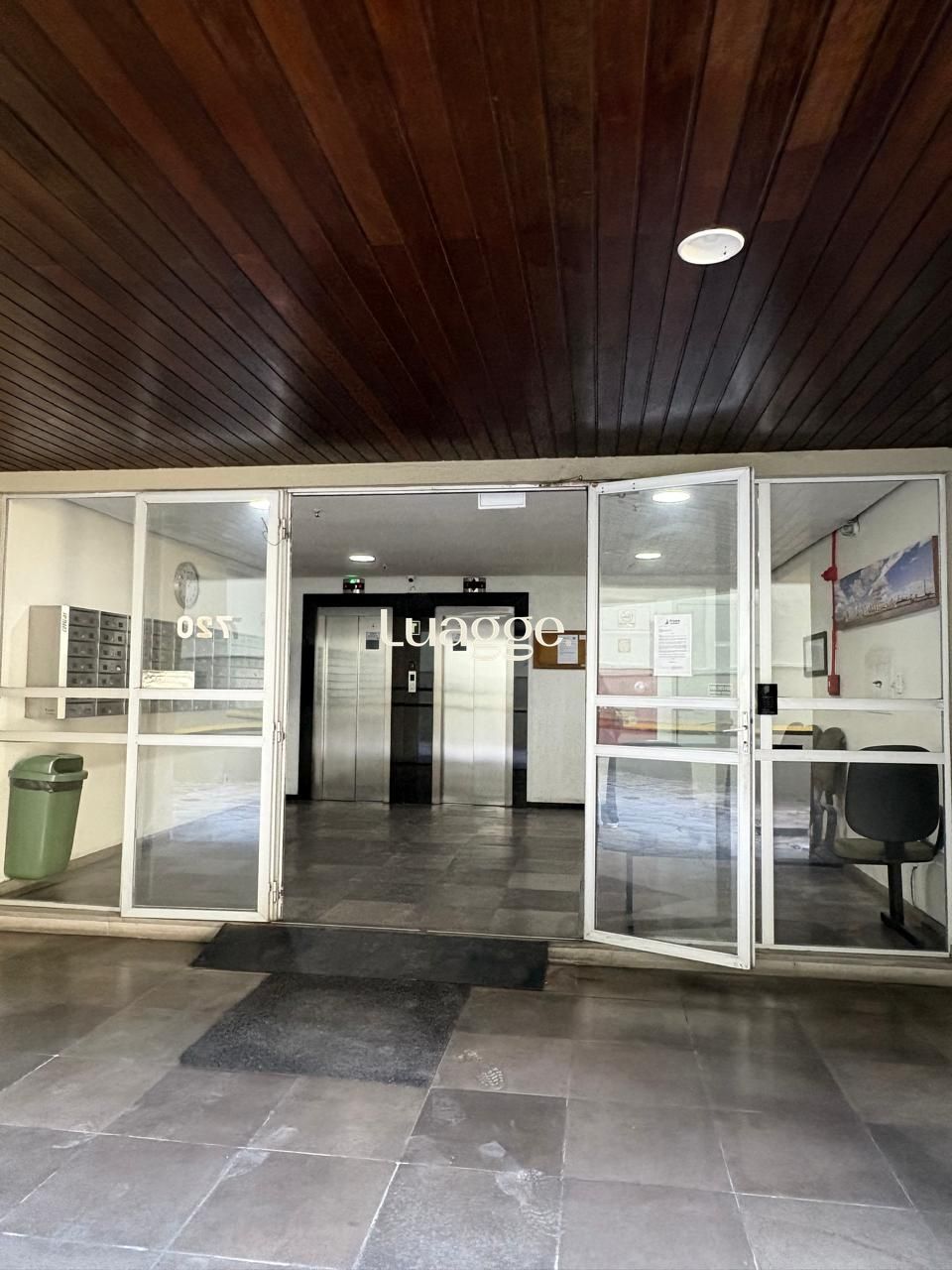 Sala Comercial, 1 sala, à venda, 26 m², Menino Deus - Porto Alegre — foto 3