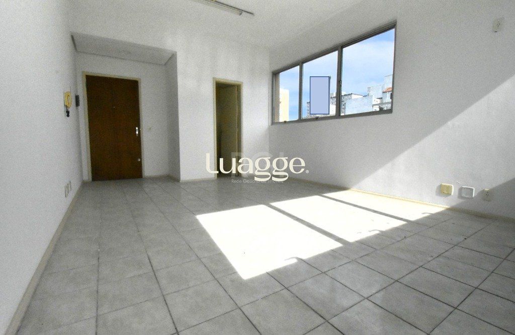 Sala Comercial, à venda, 29 m², Floresta - Porto Alegre — foto 2