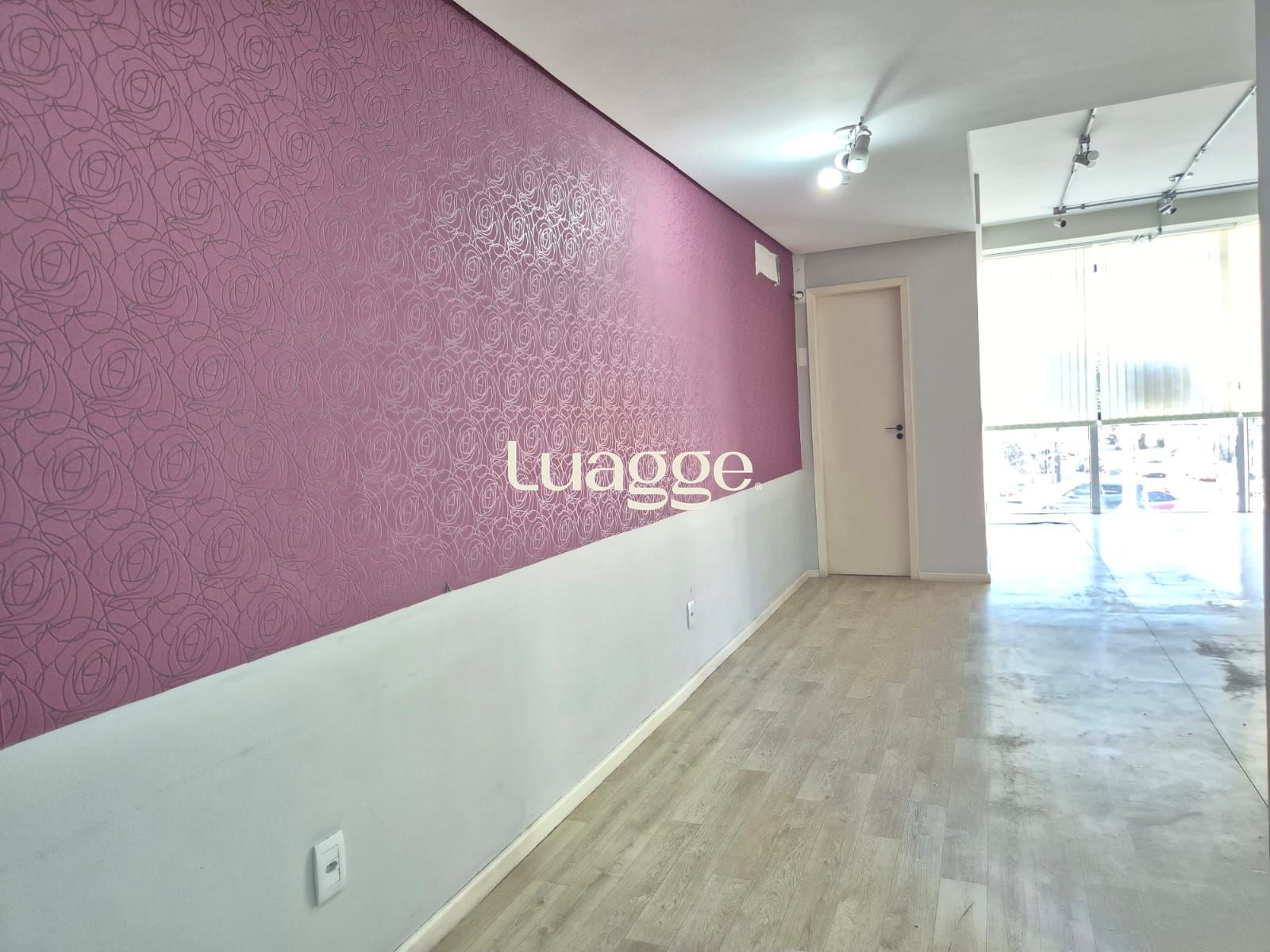 Sala Comercial, 1 sala, à venda, 46 m², Menino Deus - Porto Alegre — foto 2