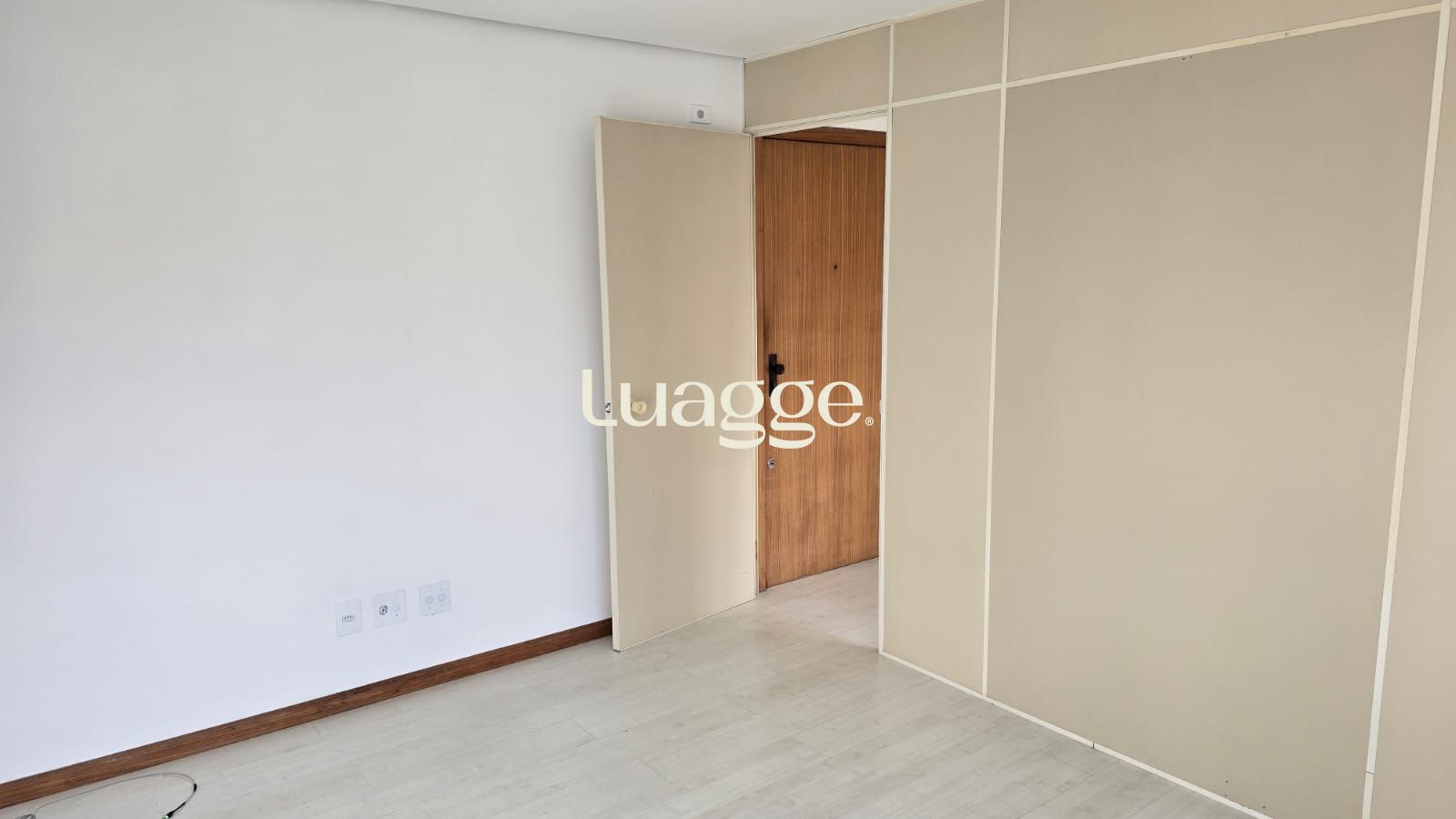 Conjunto Comercial-Sala à venda com 1 quarto, 29m² - Foto 2