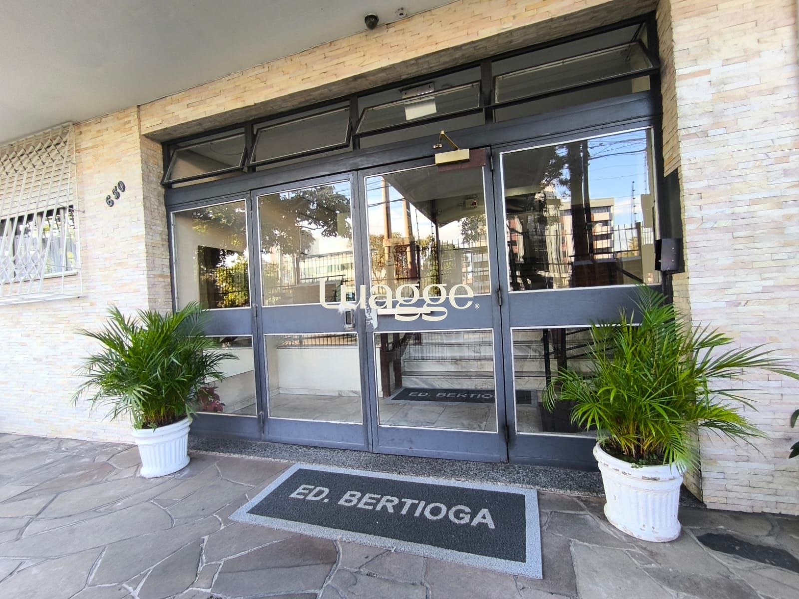 Apartamento 02 dormitórios, av, Ipiranga, Menino Deus