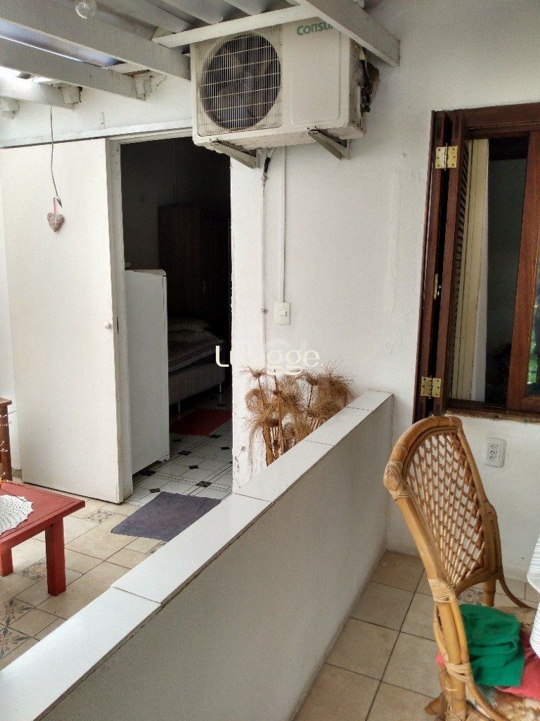 Casa à venda com 3 quartos, 201m² - Foto 8