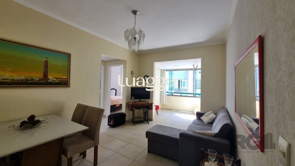 Apartamento à venda com 2 quartos, 66m² - Foto 2
