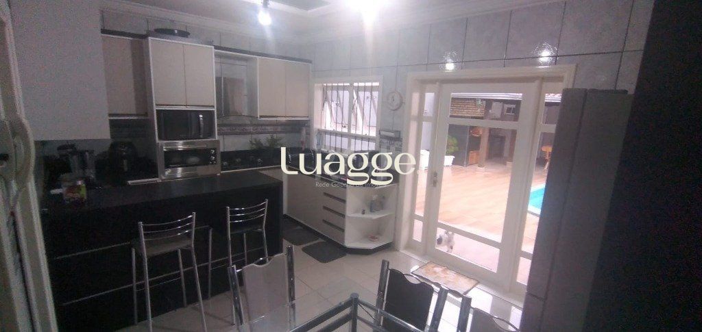 Casa, 2 quartos, 244 m² - Foto 29