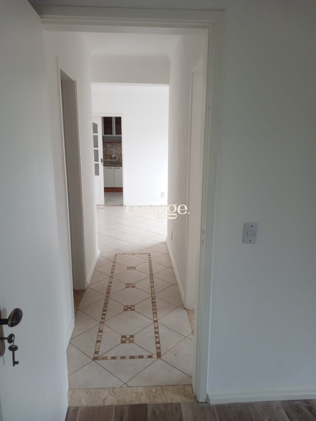 Apartamento à venda com 2 quartos, 61m² - Foto 4
