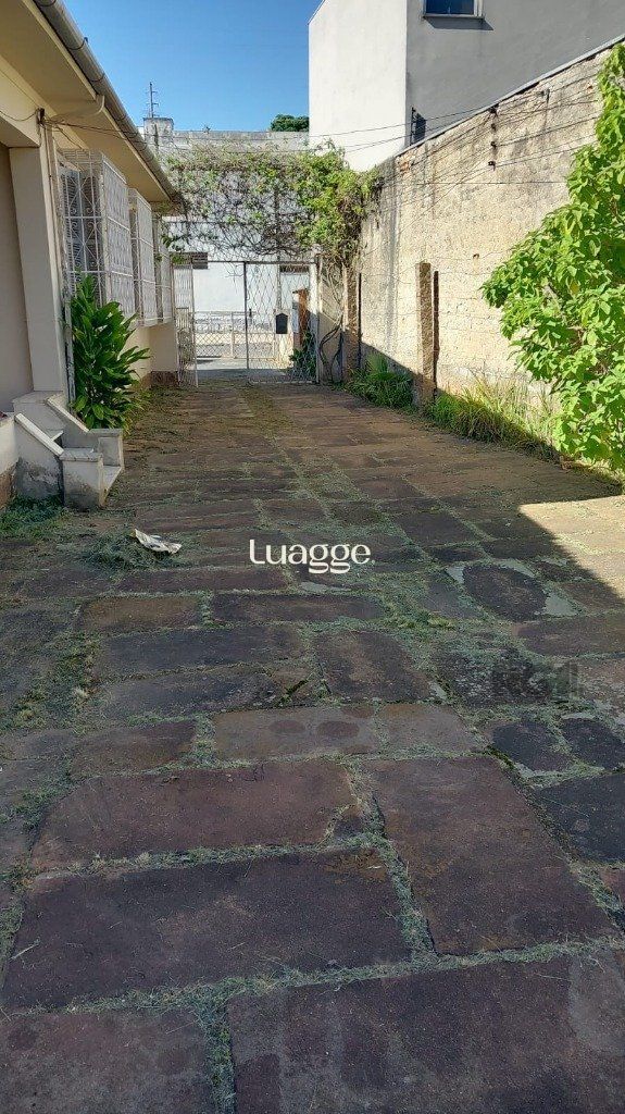 Casa à venda com 3 quartos, 561m² - Foto 2