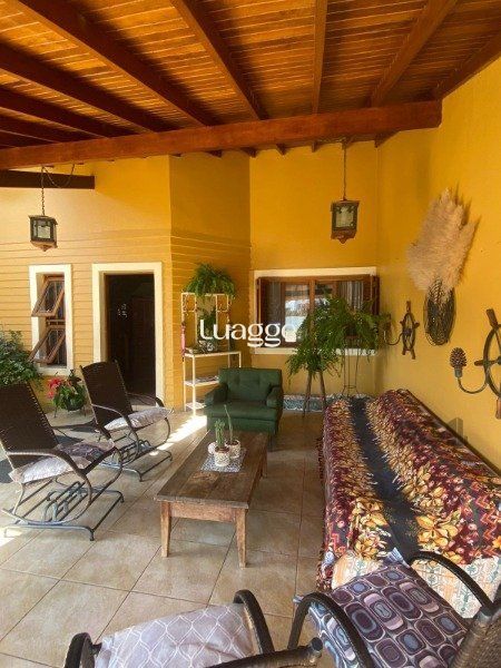 Casa à venda com 3 quartos, 260m² - Foto 5