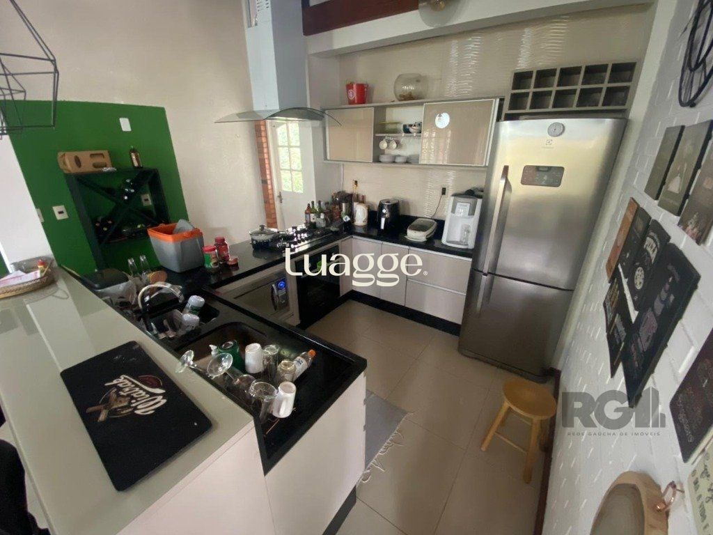 Casa de Condomínio à venda com 3 quartos, 272m² - Foto 5