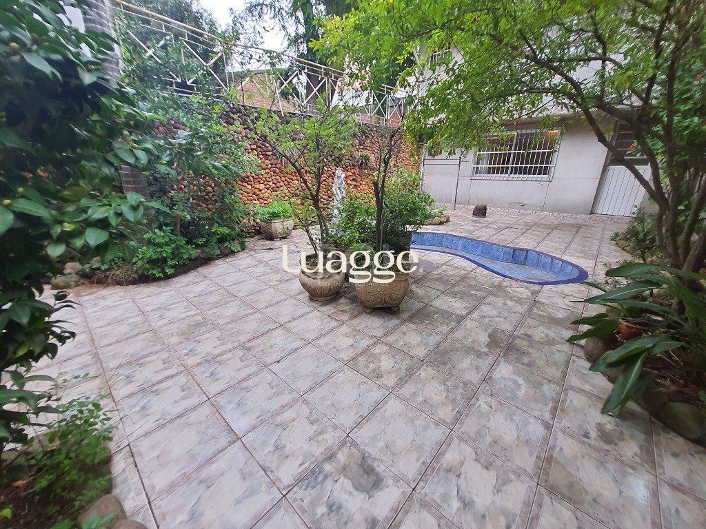 Casa à venda com 3 quartos, 301m² - Foto 27