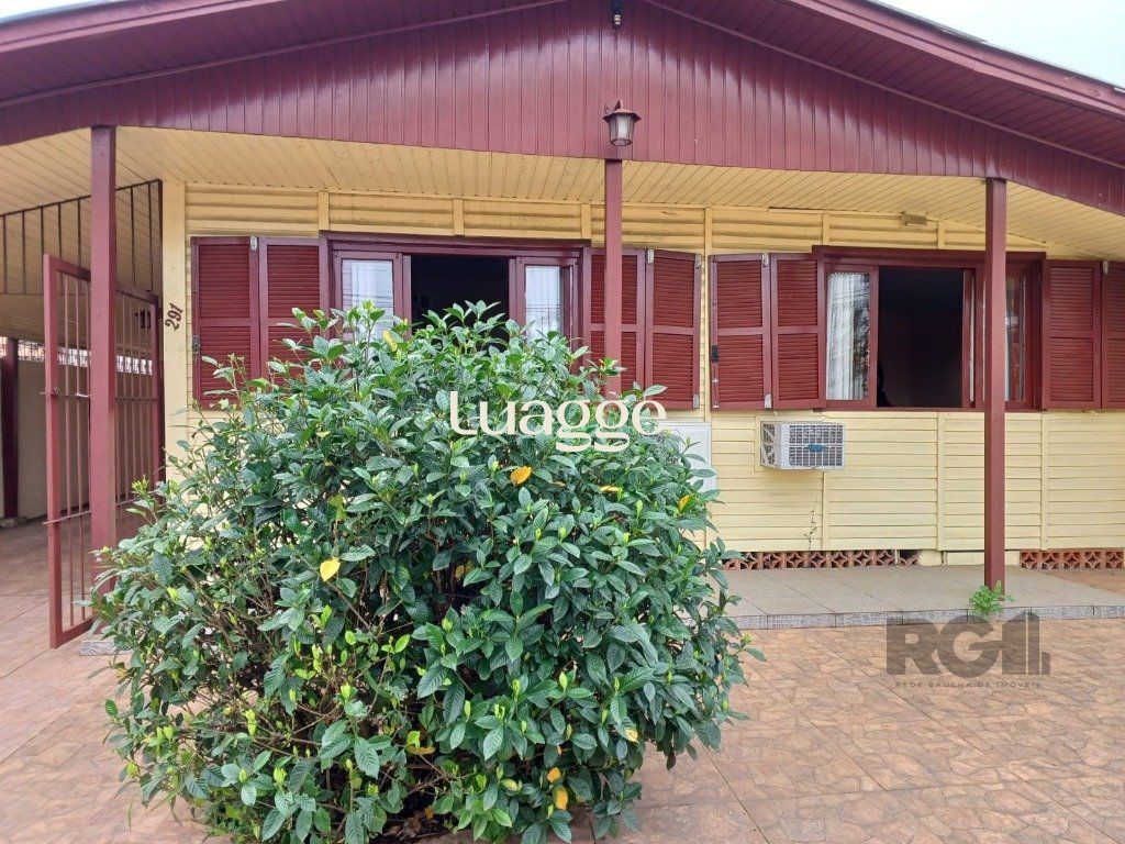 Casa à venda com 3 quartos, 167m² - Foto 1