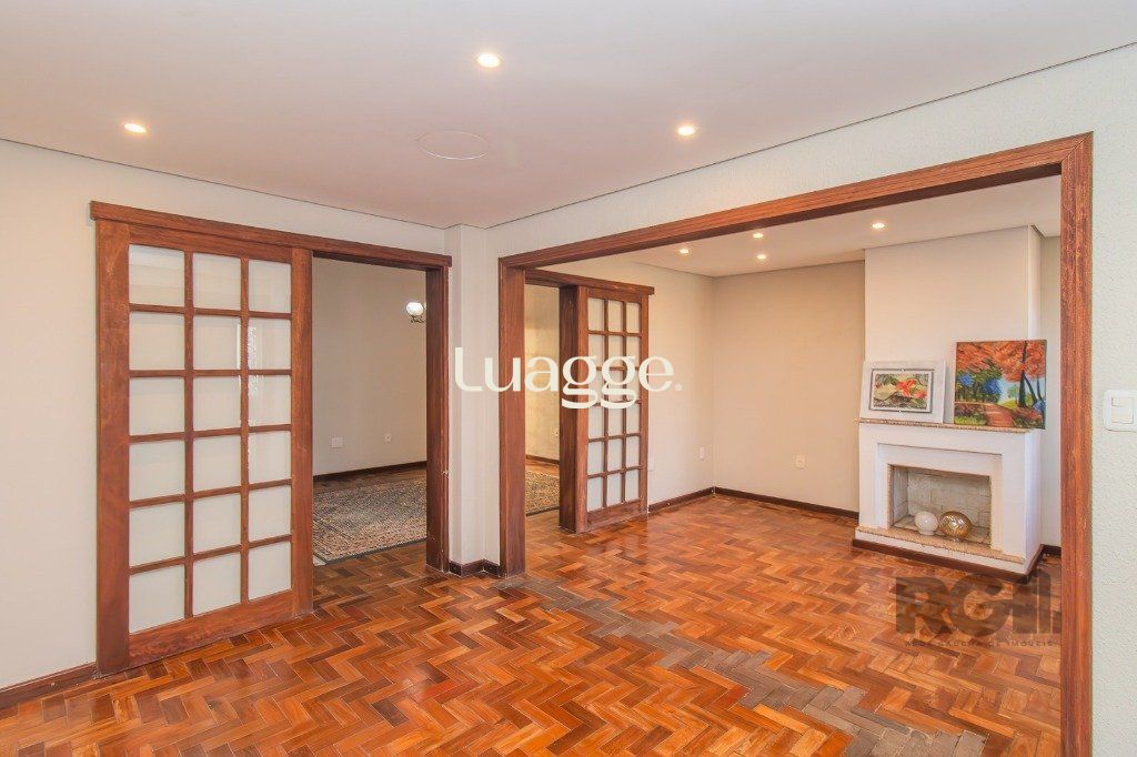 Casa à venda com 5 quartos, 337m² - Foto 7