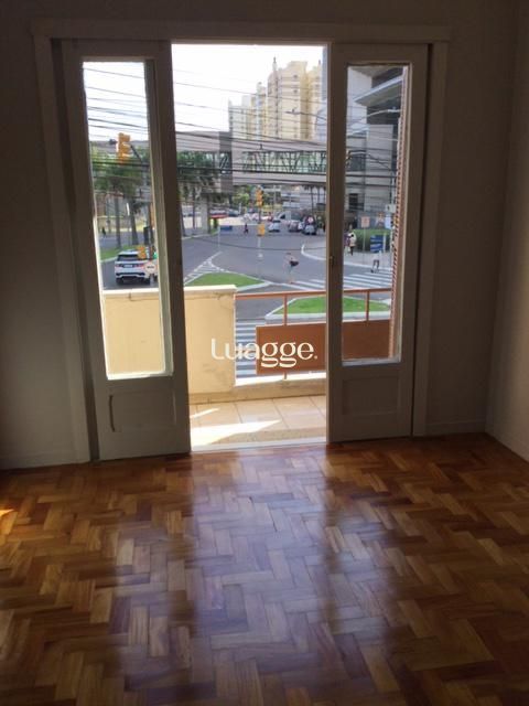 Apartamento à venda com 2 quartos, 64m² - Foto 1