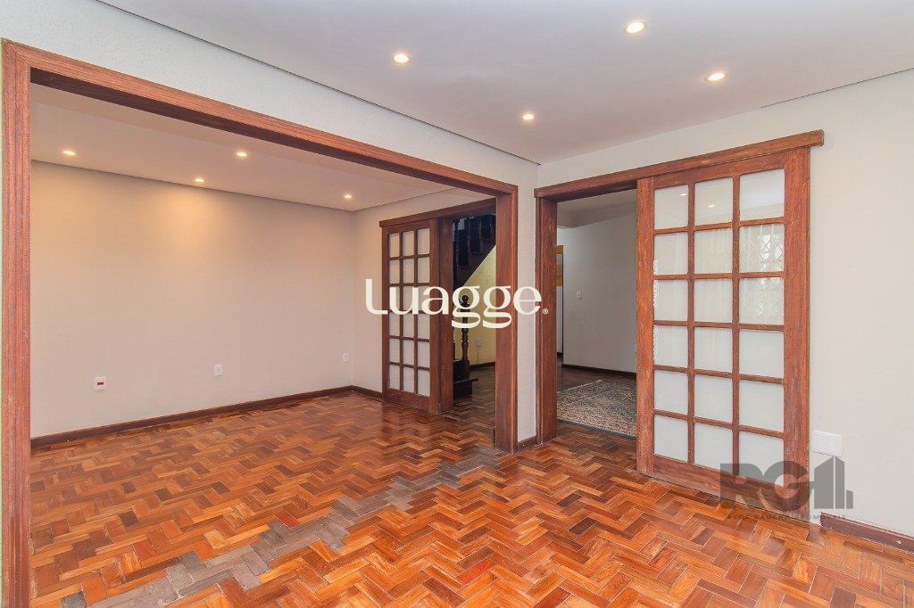 Casa à venda com 5 quartos, 337m² - Foto 14