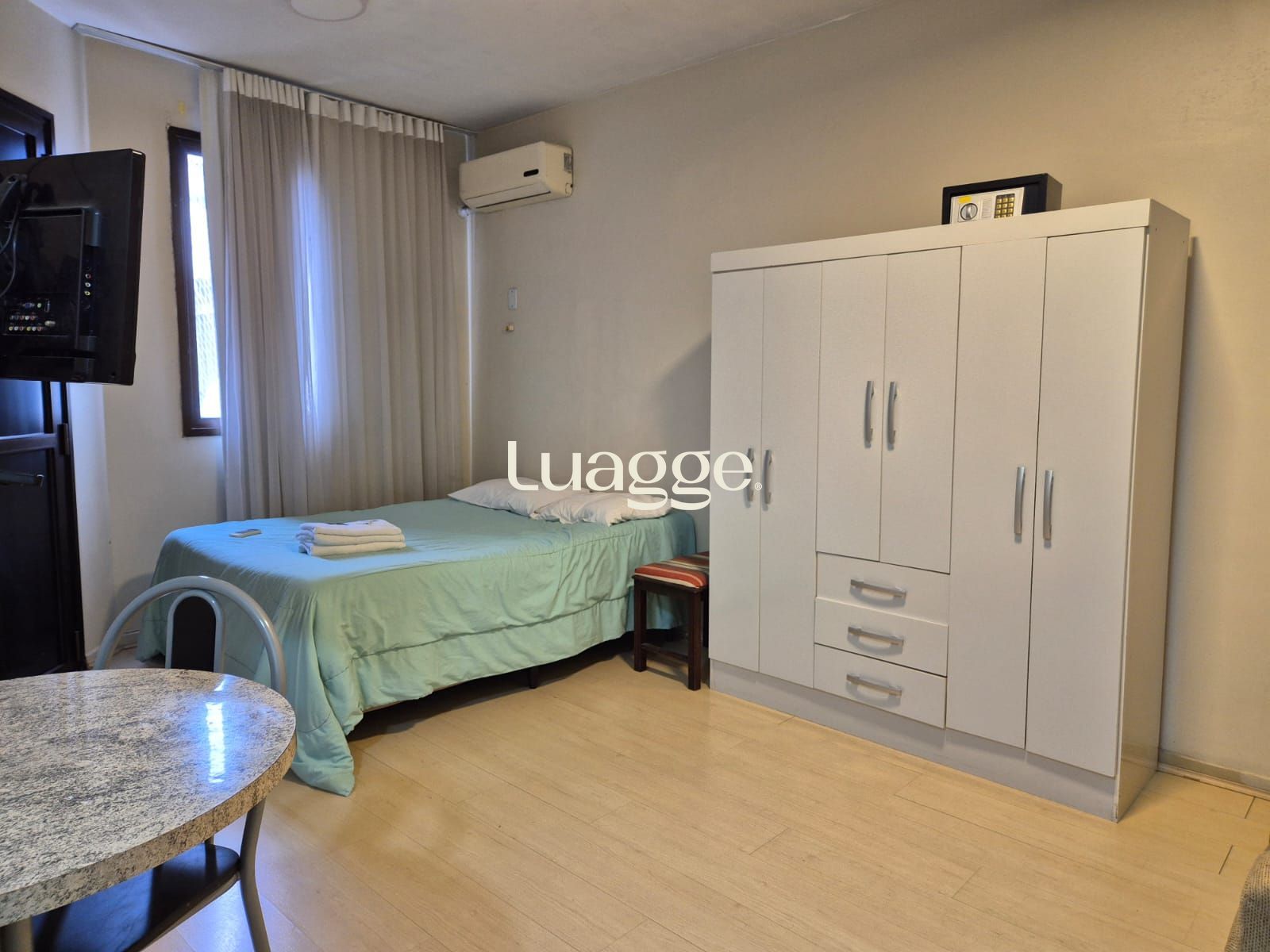 Apartamento à venda com 1 quarto, 30m² - Foto 1