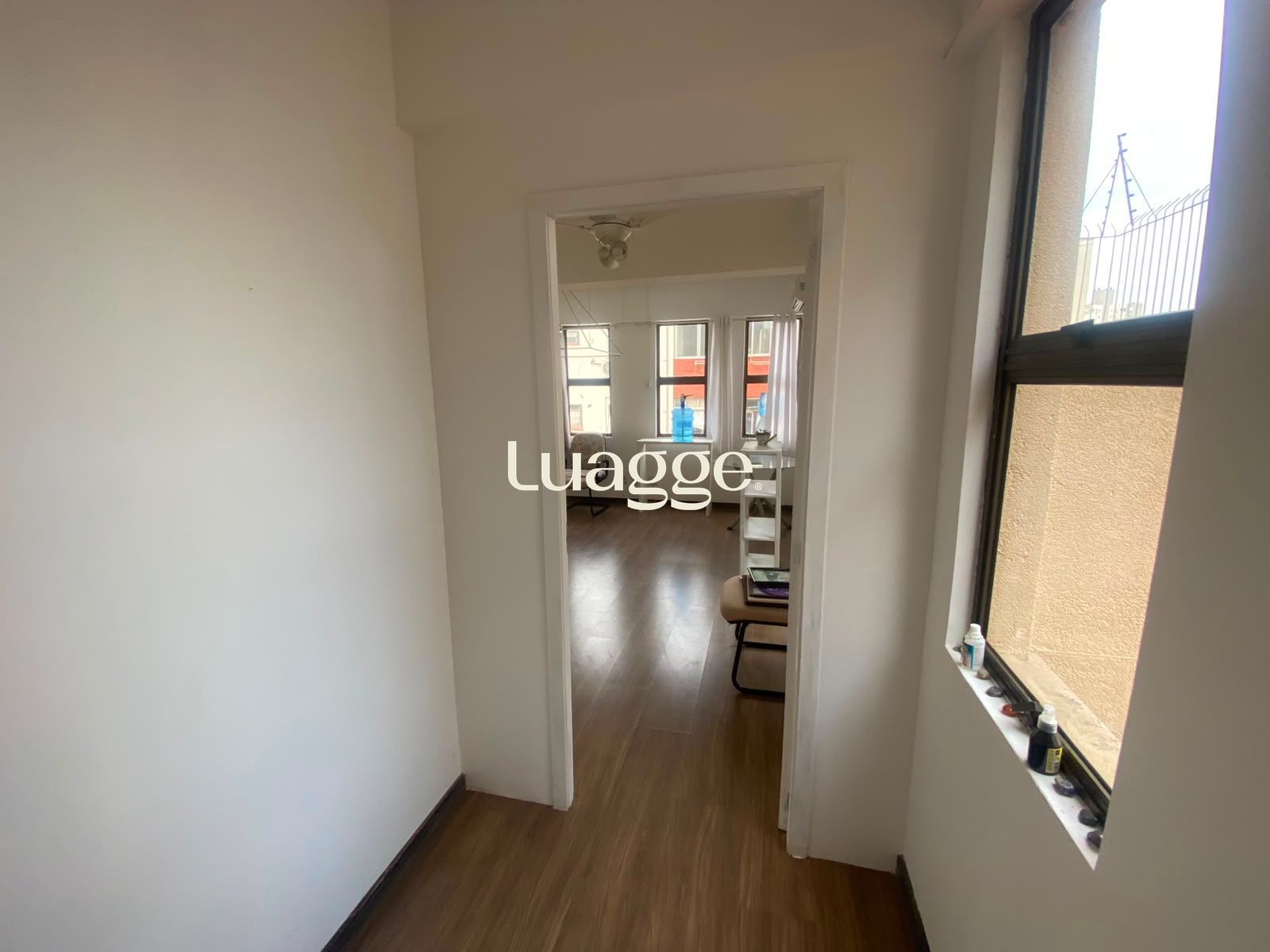 Sala Comercial, à venda, 39 m², Menino Deus - Porto Alegre — foto 2