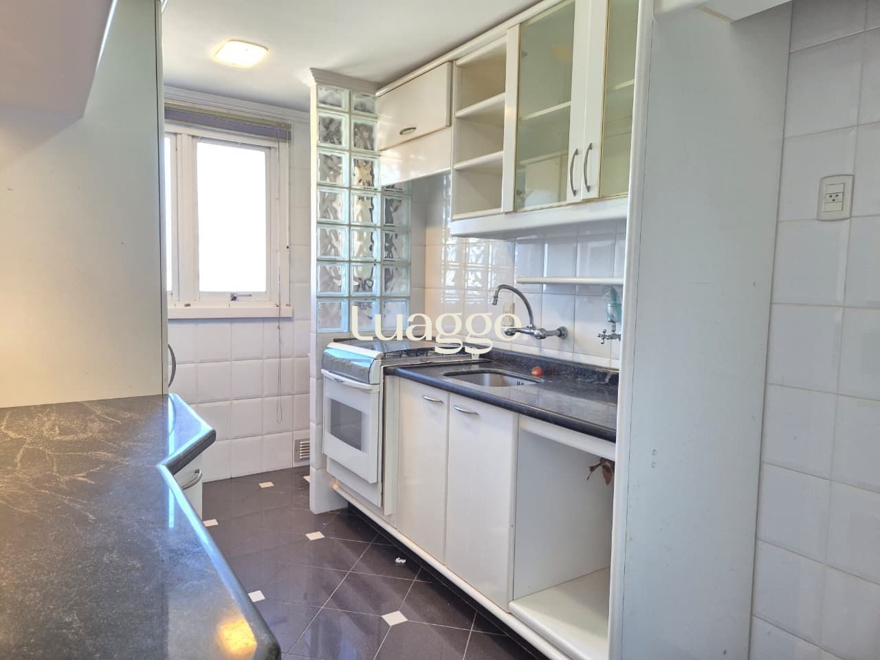 Apartamento à venda com 2 quartos, 64m² - Foto 11