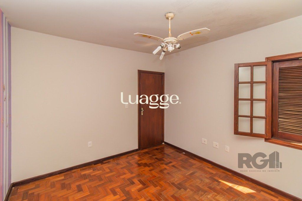 Casa à venda com 5 quartos, 337m² - Foto 32