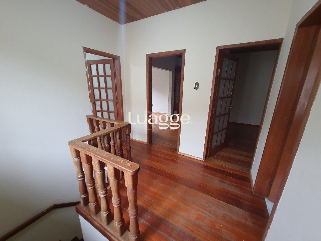 Casa à venda com 3 quartos, 301m² - Foto 10