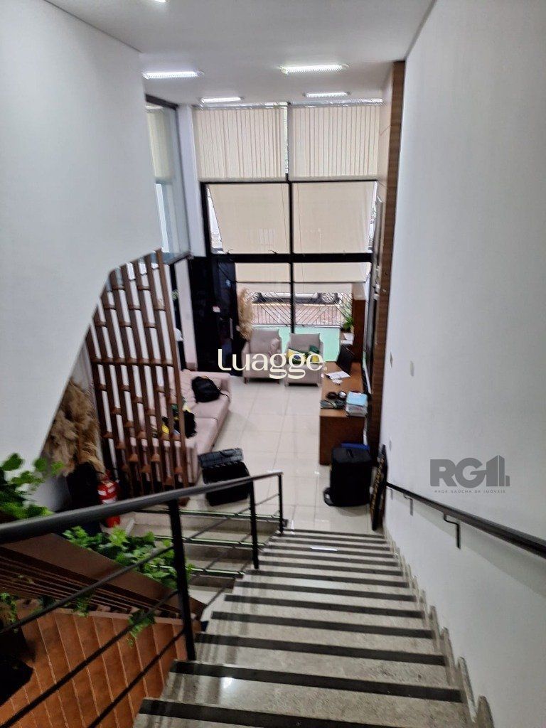 Casa à venda com 7 quartos, 327m² - Foto 6