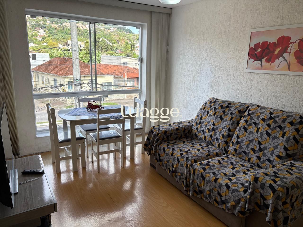 Apartamento à venda com 2 quartos, 61m² - Foto 1