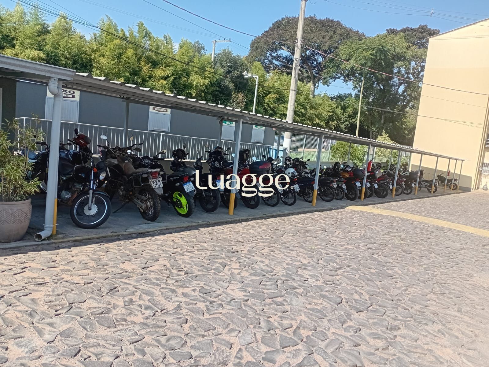 Apartamento à venda com 2 quartos, 44m² - Foto 32