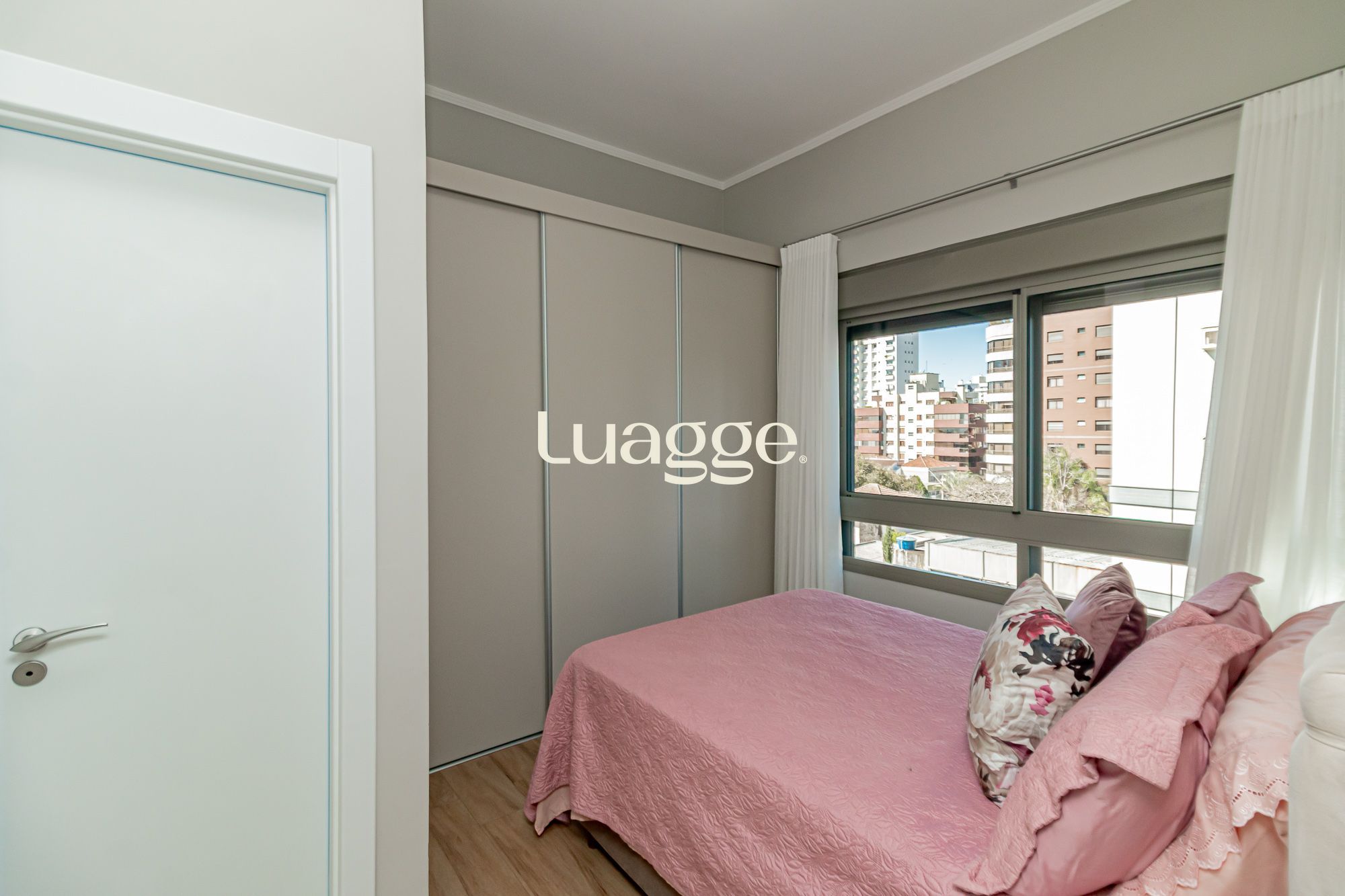 Apartamento à venda com 2 quartos, 83m² - Foto 12
