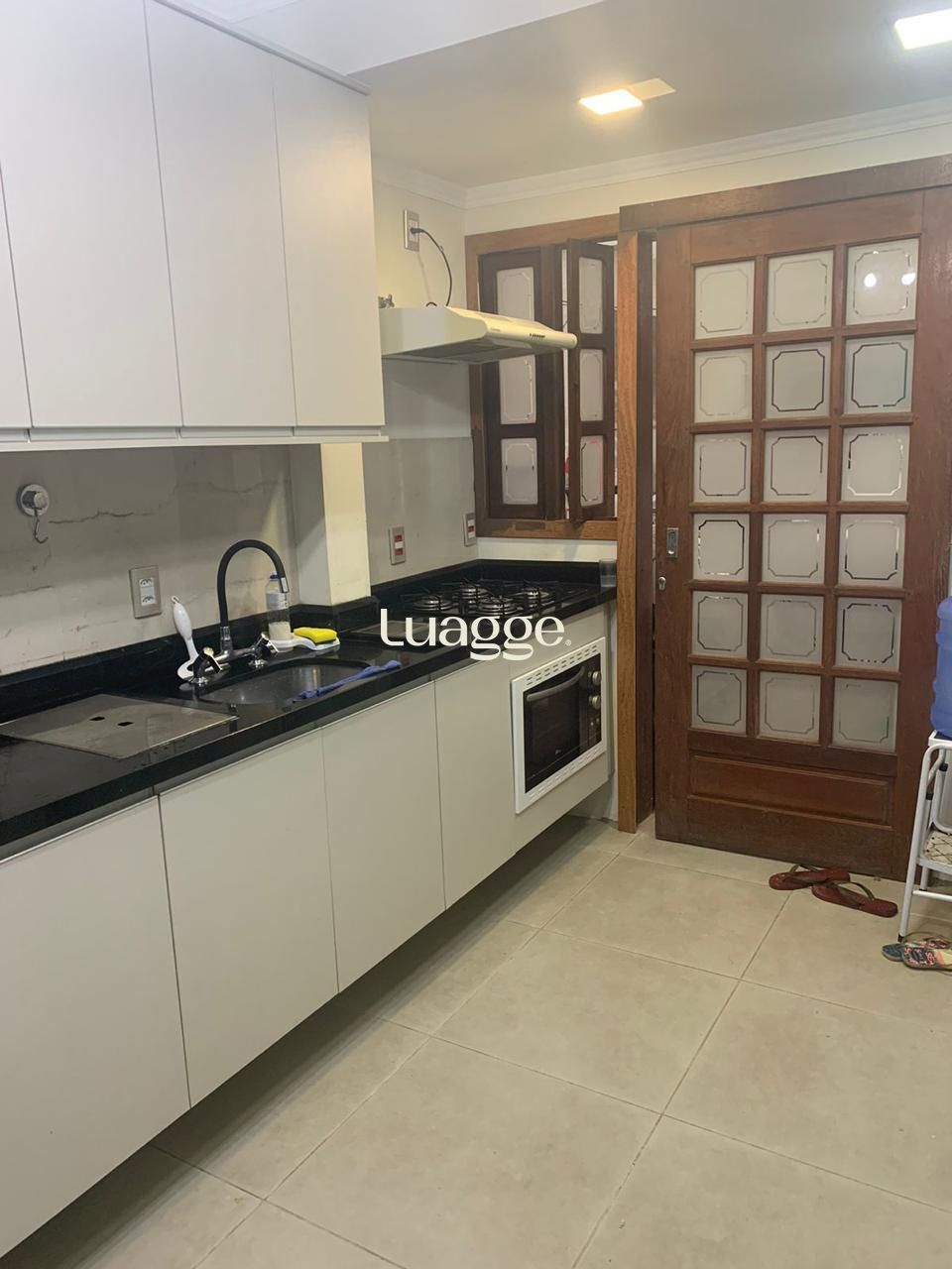 Apartamento à venda com 2 quartos, 63m² - Foto 4