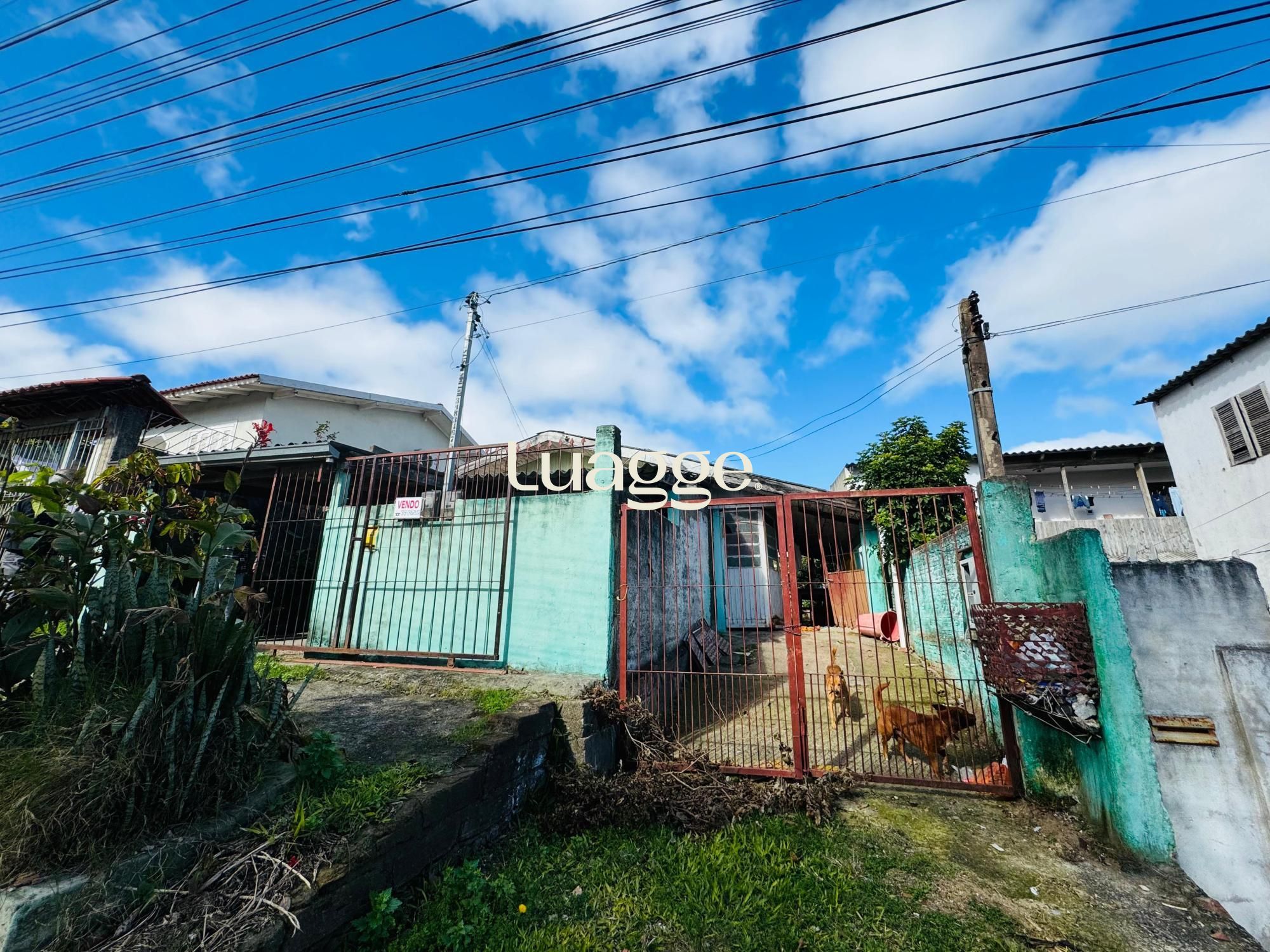 Casa à venda com 3 quartos, 2m² - Foto 2