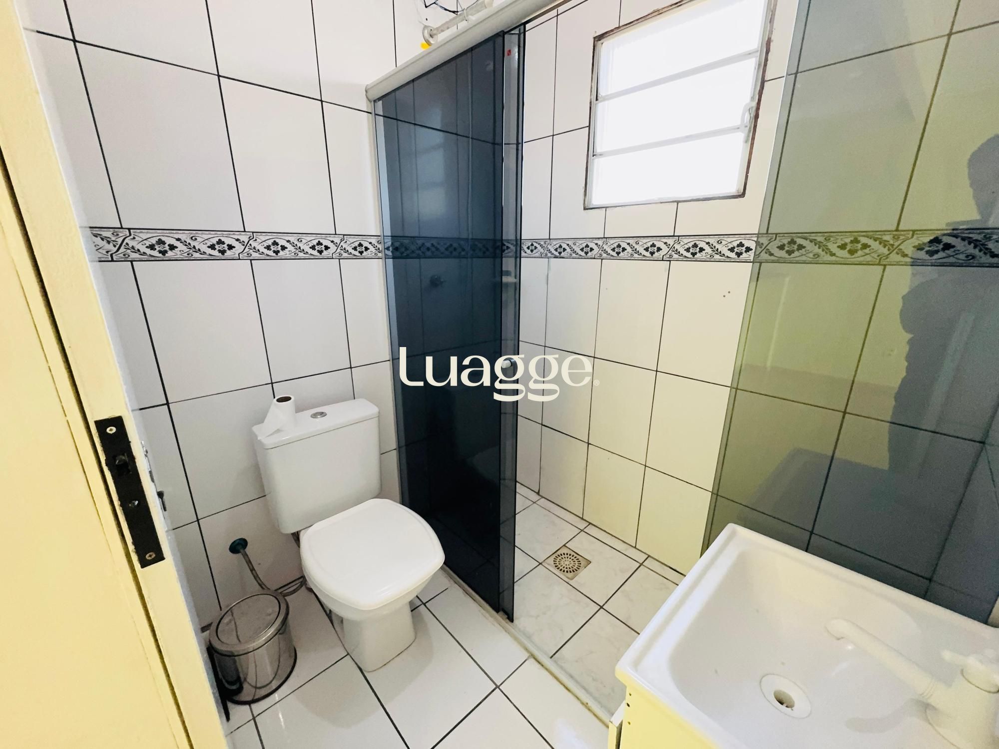 Casa à venda com 2 quartos, 1m² - Foto 14