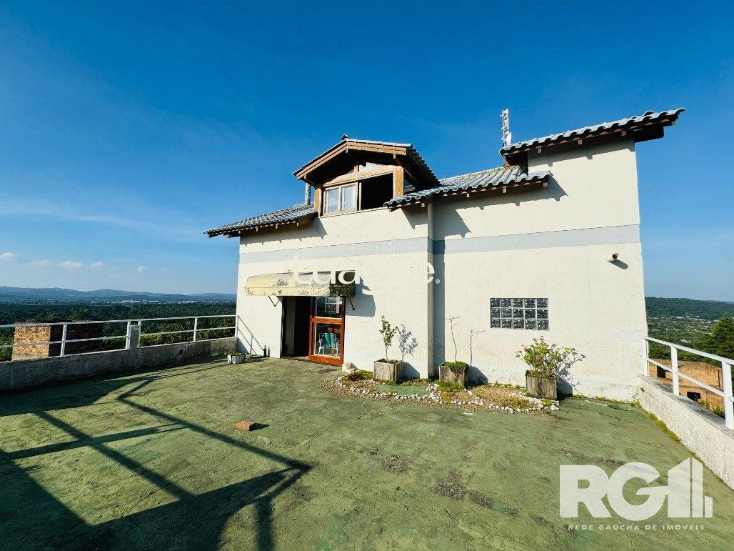 Casa à venda com 6 quartos, 102m² - Foto 3
